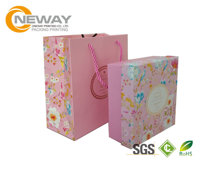 Custom Square Large Floral Gift Box With White Square Lids For Birthday